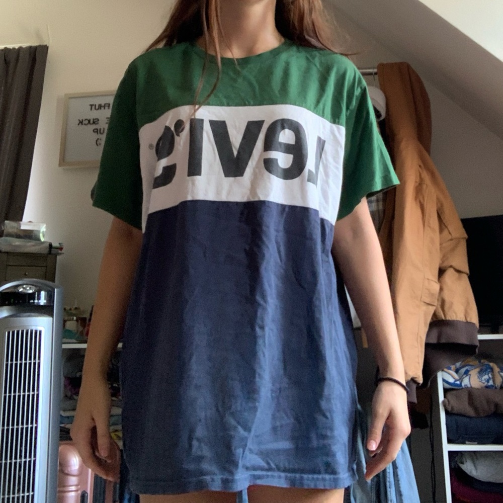 Levi’s block color T-shirt
